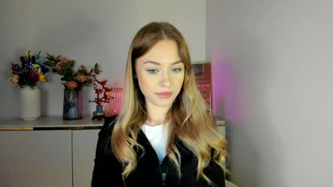 Cindy online show from 8, 4, 2026