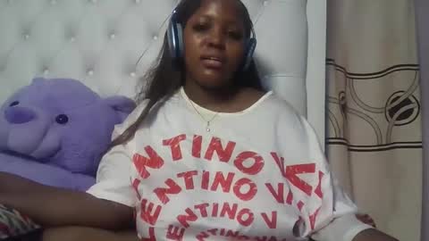 Snapshot of periwinkle20 chatting on 24, 4, 2026 Taurus online show from 24, 4, 2026