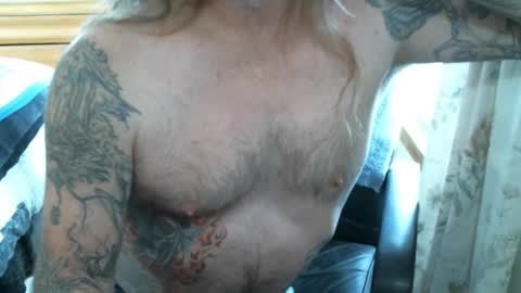 Snapshot of perkymalenipples chatting on 7, 3, 2025 perkymalenipples online show from 7, 3, 2025