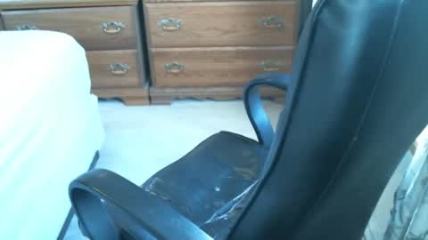 Snapshot of perkymalenipples chatting on 18, 10, 2025 perkymalenipples online show from 18, 10, 2025