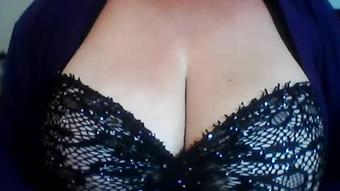 perlita070822 online show from 25, 6, 2026