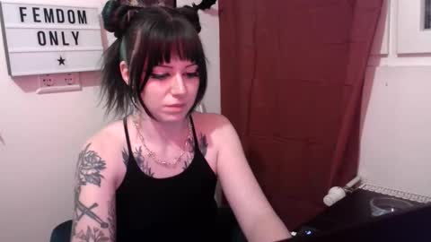 Persephone online show from 21, 4, 2026