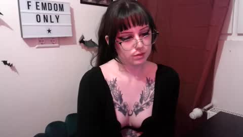 Persephone online show from 22, 4, 2026