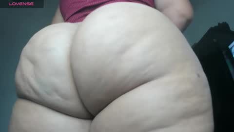 Snapshot of pervertt_mommy chatting on 12, 2, 2025  Alexandra  online show from 12, 2, 2025