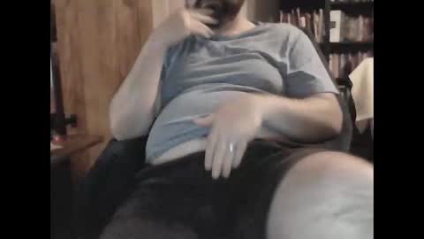 Snapshot of peter40770 chatting on 5, 6, 2026 peter40770 online show from 5, 6, 2026