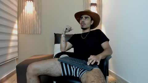 Snapshot of peter_conorr chatting on 17, 9, 2025 PETER CONORR online show from 17, 9, 2025