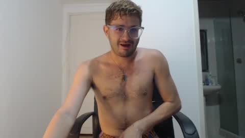 Snapshot of peter_x_annaud chatting on 13, 1, 2025 FELIPE online show from 13, 1, 2025