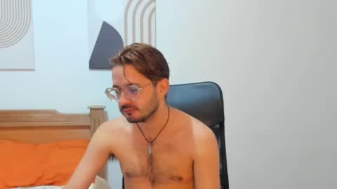 Snapshot of peter_x_annaud chatting on 30, 10, 2025 FELIPE online show from 30, 10, 2025