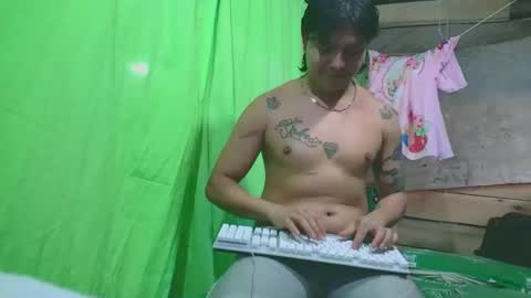 Snapshot of peteresmitd17 chatting on 22, 12, 2025 peteresmitd17 online show from 22, 12, 2025