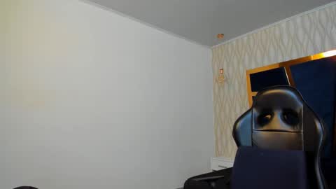 Snapshot of petesevans_1 chatting on 12, 9, 2025 PETES EVANS new account online show from 12, 9, 2025