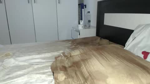 petite_danielle online show from 19, 2, 2026