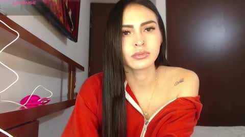 Snapshot of petite_linda chatting on 20, 2, 2026 Linda online show from 20, 2, 2026
