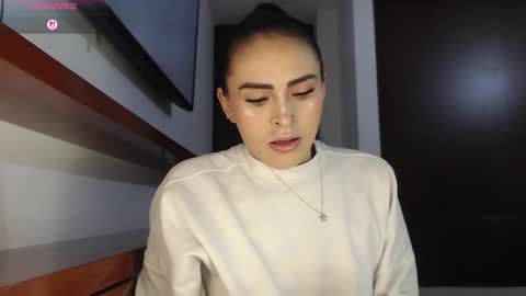 Snapshot of petite_linda chatting on 24, 2, 2026 Linda online show from 24, 2, 2026