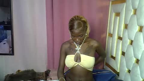 Snapshot of petite_lunar chatting on 2, 2, 2026 Lunar online show from 2, 2, 2026