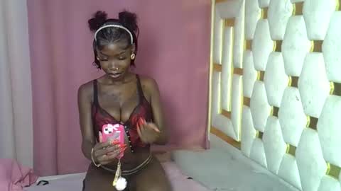 Snapshot of petite_lunar chatting on 22, 2, 2026 Lunar online show from 22, 2, 2026