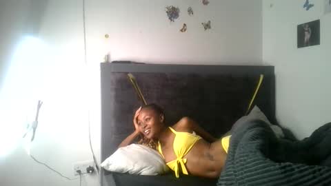 petite_queen69 online show from 6, 6, 2026