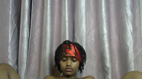 petite_star2 online show from 16, 12, 2025