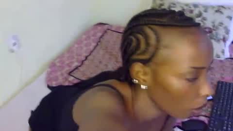 Snapshot of petite_tanya chatting on 16, 12, 2024 Tanya online show from 16, 12, 2024