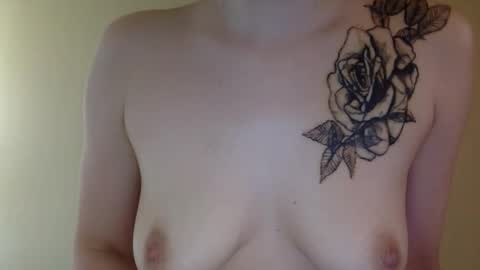 petitegirl467 online show from 26, 4, 2026