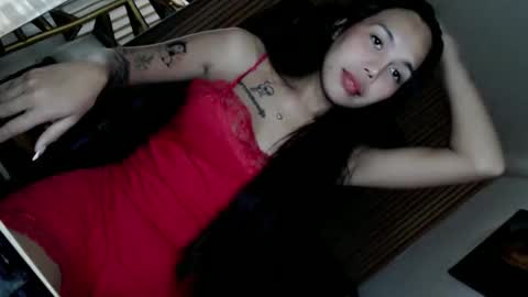 Snapshot of petitegirlx69 chatting on 24, 5, 2026 miss lisa online show from 24, 5, 2026