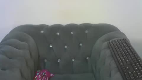 Snapshot of petitpearl chatting on 17, 2, 2025 petitpearl online show from 17, 2, 2025