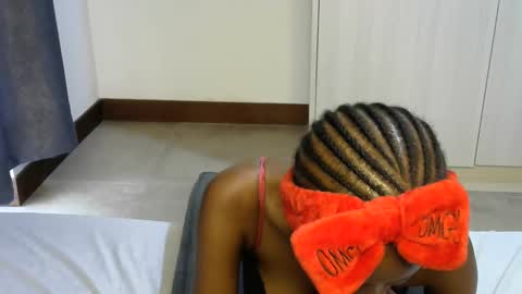 Snapshot of petitpearl chatting on 10, 3, 2025 petitpearl online show from 10, 3, 2025