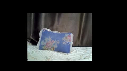 Snapshot of petitpearl chatting on 2, 2, 2026 petitpearl online show from 2, 2, 2026