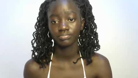 Snapshot of petitte_gyaal chatting on 15, 10, 2025 petitte_gyaal online show from 15, 10, 2025