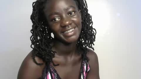 Snapshot of petitte_gyaal chatting on 19, 10, 2025 petitte_gyaal online show from 19, 10, 2025