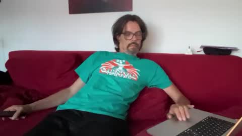 Snapshot of petmario chatting on 9, 8, 2026 petmario online show from 9, 8, 2026