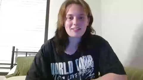 Snapshot of pheebs_cams chatting on 15, 9, 2025 Pheebs online show from 15, 9, 2025