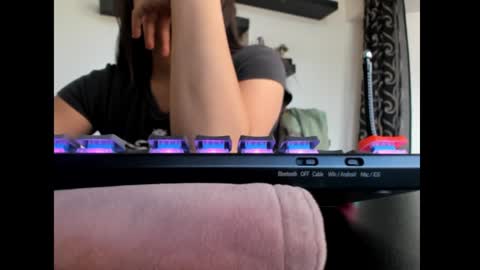 Jasmine Juice online show from 3, 2, 2025