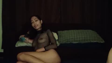 Online at weekends Friday to Sunday online show from 27, 11, 2025