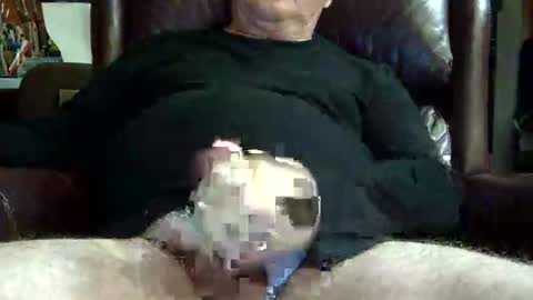 Snapshot of phill268 chatting on 24, 11, 2025 phill268 online show from 24, 11, 2025