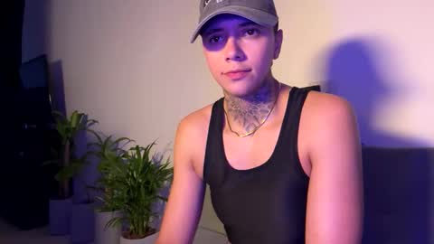 Snapshot of phillip_brownn chatting on 3, 2, 2026 PHILLIP online show from 3, 2, 2026