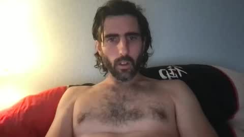 Snapshot of philllaroche chatting on 31, 10, 2025 Phill online show from 31, 10, 2025