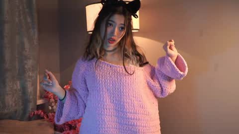 Snapshot of philomenafrost chatting on 5, 12, 2024 Hitomi oo online show from 5, 12, 2024