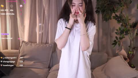 Snapshot of philomenafrost chatting on 14, 12, 2024 Hitomi oo online show from 14, 12, 2024