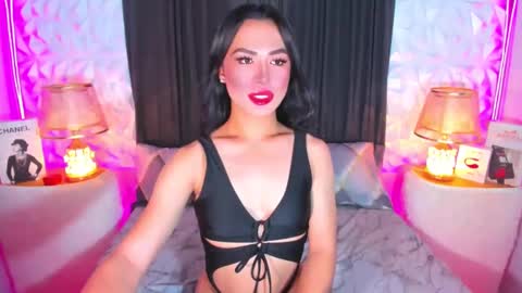 laura online show from 2, 12, 2024