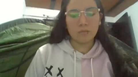 phoop_lilaa online show from 18, 5, 2026