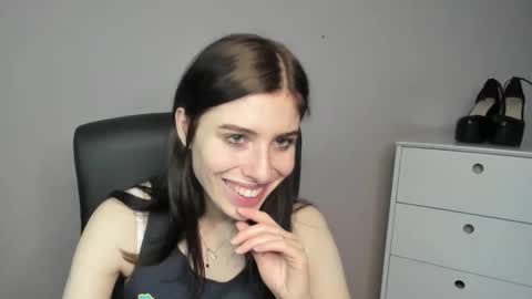 Snapshot of pia_desire chatting on 2, 11, 2025 P I A online show from 2, 11, 2025