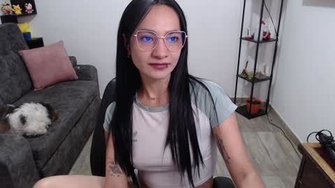 Snapshot of pia_horny chatting on 4, 2, 2025 Pia  online show from 4, 2, 2025