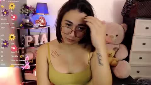 Snapshot of pia_worthsback chatting on 31, 1, 2025 Pia online show from 31, 1, 2025