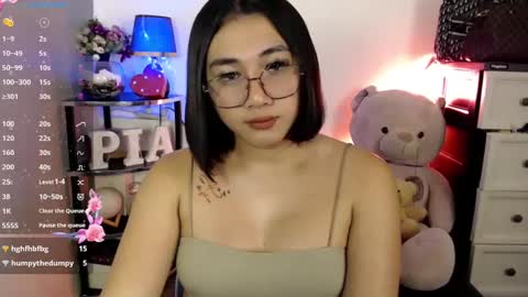 Snapshot of pia_worthsback chatting on 7, 2, 2025 Pia online show from 7, 2, 2025