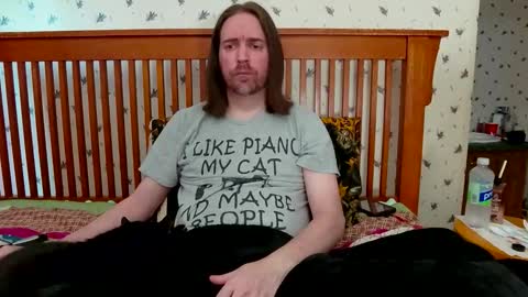 Snapshot of pianoman423 chatting on 13, 10, 2025 Jay online show from 13, 10, 2025