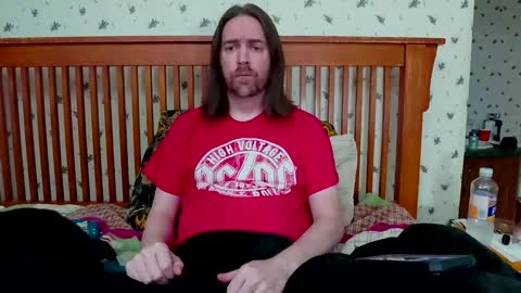 Snapshot of pianoman423 chatting on 21, 10, 2025 Jay online show from 21, 10, 2025