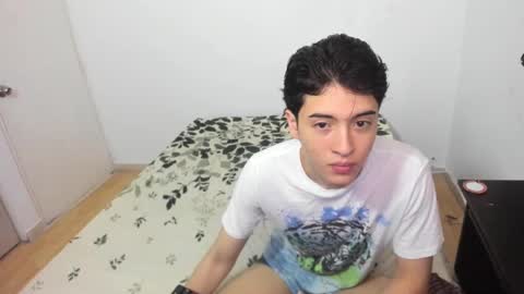 picaszomilos350 online show from 20, 2, 2026