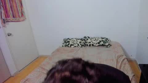 picaszomilos350 online show from 25, 3, 2026