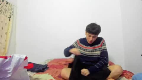 picaszomilos350 online show from 11, 4, 2026