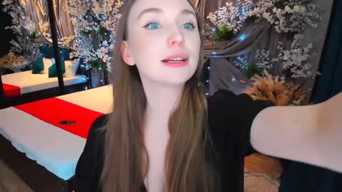 Emelie online show from 13, 2, 2025